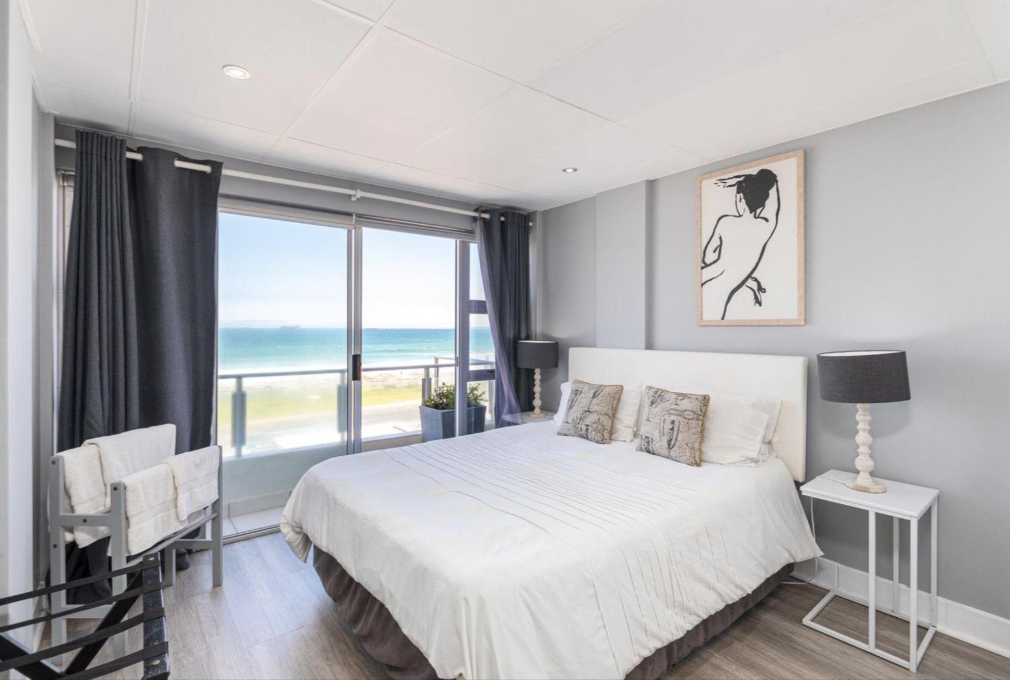 Nautica B402 Cape Town